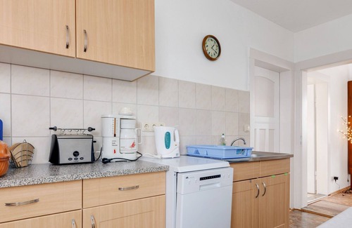 Altenfeld Apartment | Cozy Apartment in Altenfeld with Garden