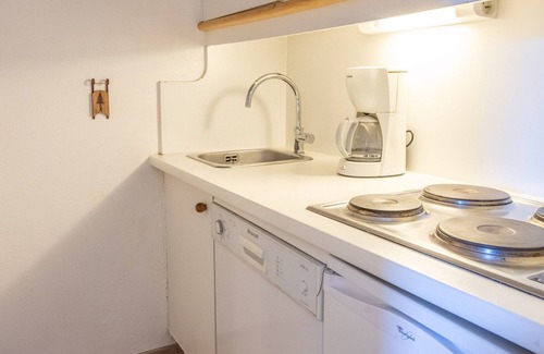 Jeux Apartment | Cozy apartment in Alpe d'Huez - 4 ppl, balcony, pets allowed