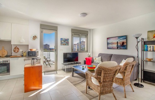 Muchamiel Apartment | Cozy apartment in El Campello with WiFi