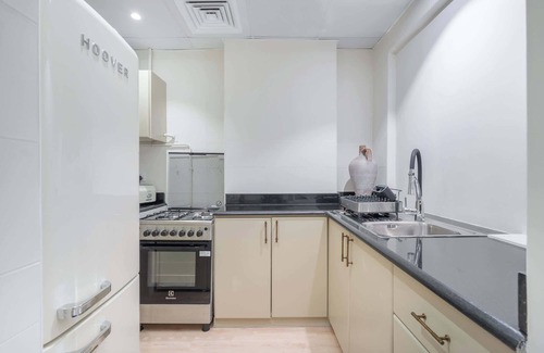 Jumeirah Village Triangle Apartment | Cozy Apartment in JVT Sleeps 4 with Balcony