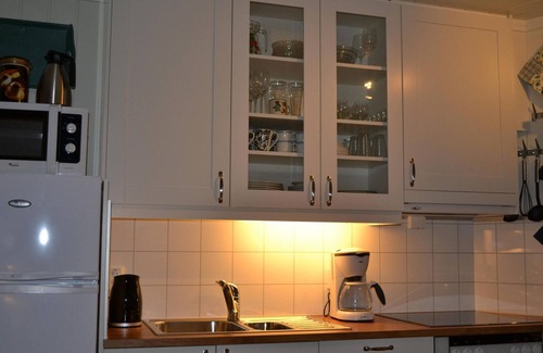 Kvam Apartment | Cozy apartment in Norheimsund with WiFi