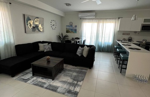 New Kingston Apartment | Cozy apartment in new Kingston w/rooftop pool, super close to A/C Marriott.