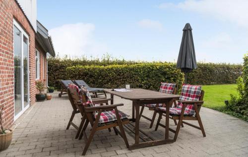 Outrup Apartment | Cozy Apartment In Outrup With Wifi
