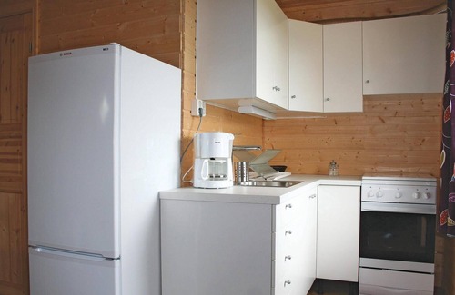 Skipnes Apartment | Cozy apartment in Sandstad with WiFi