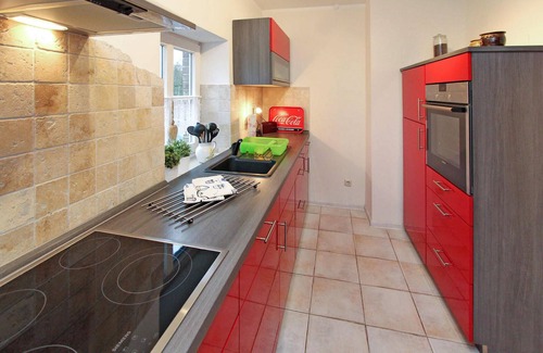 Userin Apartment | Cozy apartment in Userin with lake view
