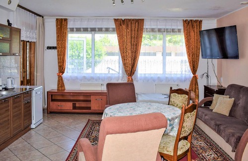 Ustka Apartment | Cozy apartment in Ustka with WiFi