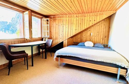 Kandersteg Apartment | Cozy Apartment in Vintage House in Kandersteg