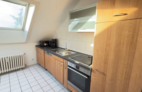 Leverkusen Apartment | Cozy apartment with 3 single beds & kitchen in Leverkusen