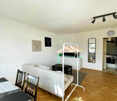 Sudostviertel Apartment | Cozy apartment with kitchen + balcony NEW!