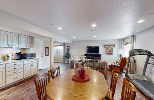 Falcon Hills House | Cozy apartment with large patio, wifi, dog friendly