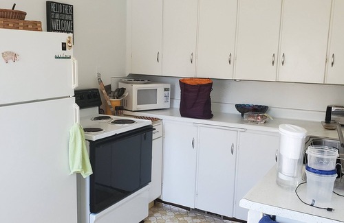 Astoria House | Cozy Astoria Cottage, Million Dollar View, Affordably Priced!