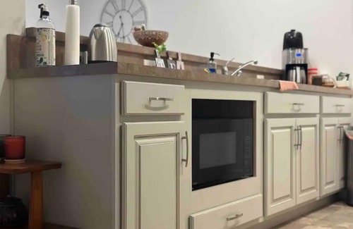 Lancaster Apartment | Cozy basement Studio in fabulous Lancaster