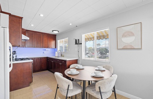 Seal Beach Bed & Breakfast | Cozy Beach Home Steps to Sand
