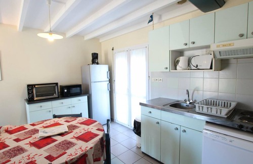 Siouville-Hague Cottage | Cozy Beachside Cottage with Tennis Court, Surfing Nearby, Pet-Friendly, Wi-Fi, and Parking