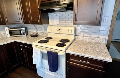 Sassamansville Apartment | Cozy boho charm! Close to town with ALOT to do!