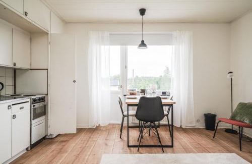 Avesta Municipality Apartment | Cozy & Bright Studio in Peaceful Horndal