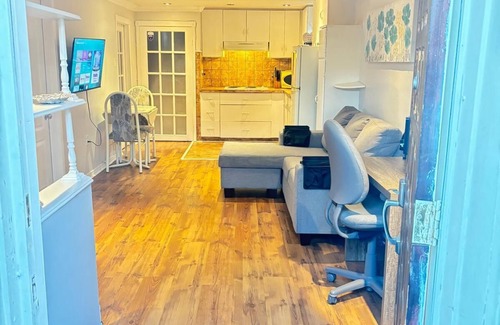 Mississauga House | Cozy Bsmt Apt Near Toronto