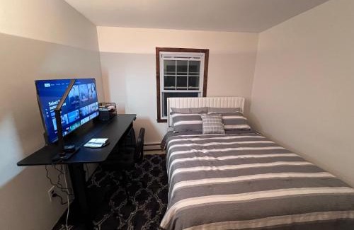 Mount Olive House | Cozy Budd Lake Cul-de-Sac Home Lodge