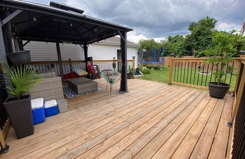 Rosedale House | Cozy Bungalow and outdoor space