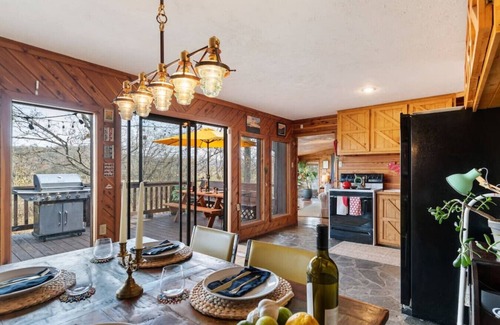 Lobelville Cabin | Cozy Cabin Getaway on Buffalo River with HUGE Patio
