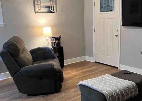 Mathias House | Cozy Cabin, minutes from Lost River State Park