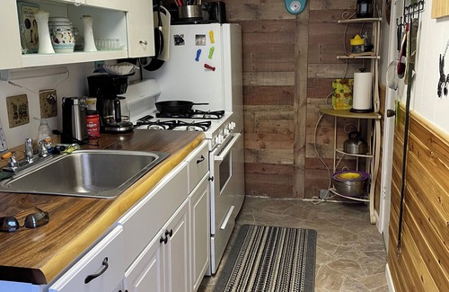 Galeton Cabin | Cozy cabin on 4 wheeler road Close to Cherry Springs and Pa Grand Canyon