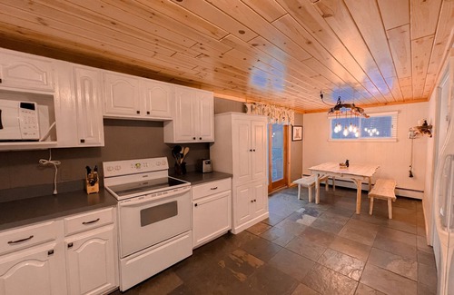 Kalkaska Cabin | Cozy cabin, private 10 acres close to atv trail & lake