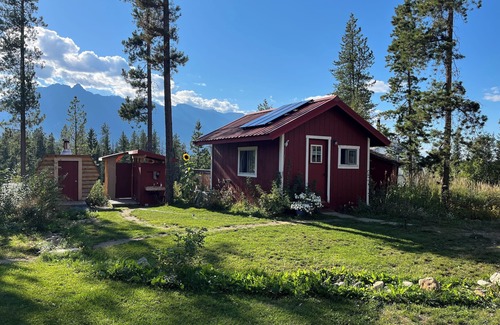 Tete Jaune Cache Cabin | Cozy Cabin surrounded by Nature
