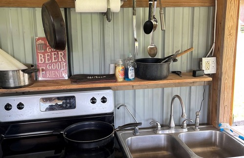 East Fultonham Cabin | Cozy cabin