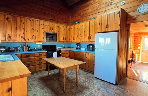Walton Cabin | Cozy cabin with amazing views of the Catskill Mountains. Pet friendly!