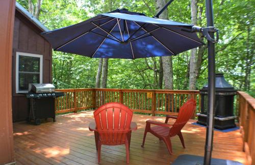 Charter Hills House | Cozy cabin with boosted Wi-Fi