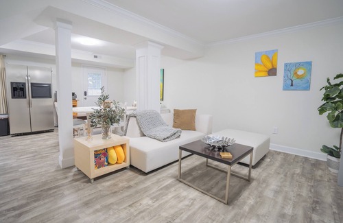North Raleigh Apartment | Cozy Carolina Home near North Hills
