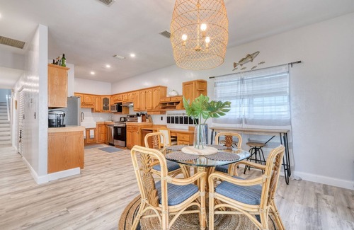 Cedar Key House | Cozy Casita- Luxury in the heart of Cedar Key!