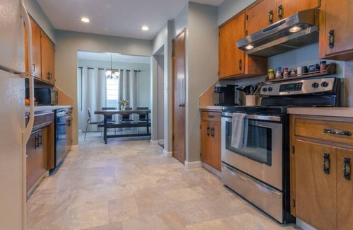 Garden District Apartment | Cozy CDA Retreat 4BR + Fire Pit -Weekly Deals
