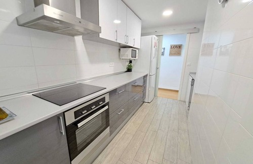 Nou Moles Apartment | Cozy Central Apartment in Valencia + WiFi + Netflix.