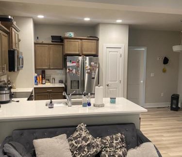 Ankeny House | Cozy & Central