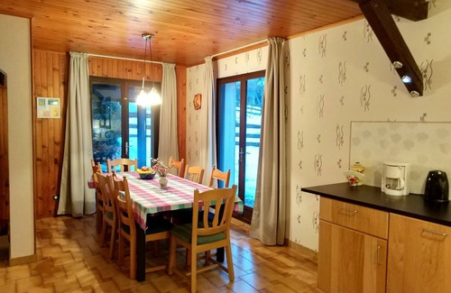 Saint-Jean-de-Vaulx Ski Chalet | Cozy Chalet Escape in the Alps