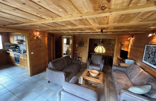 St. Niklaus Ski Chalet | Cozy chalet in the mountains