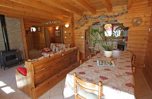Saint-Nabord Cottage | Cozy Chalet with Sauna, Terrace, and Modern Amenities in Scenic Saint-Nabord
