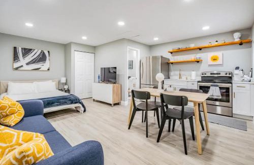 East Tampa House | Cozy Chic - Casita