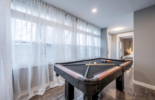 Bedford Apartment | Cozy Chic Oasis 3 Bedroom