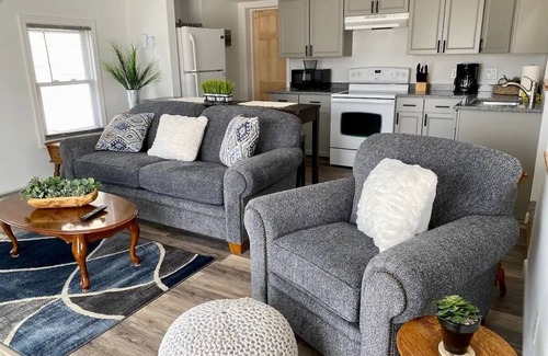 Clayton Apartment | Cozy, Clean & Convenient 1-bedroom apartment with AC & WiFi in charming Clayton