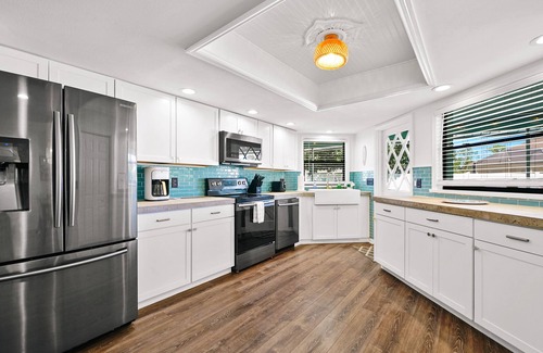 Palm Harbor House | Cozy Coastal Home: Pool + Close to Beaches