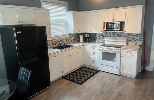 Okanagan-Similkameen House | Cozy, Comfortable, and walking distance to downtown!