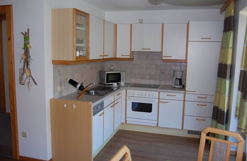 Hoefen Apartment | Cozy, comfortable vacation apartment in a quiet location with a view of the mountains