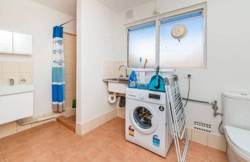 Rivervale Apartment | Cozy Comforts, walk to Crown & Optus Stadium
