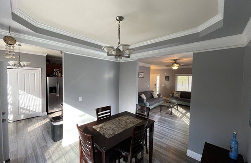 Collier Heights House | COZY COMFY CRAFTSMAN EARLY CHECK IN AVAILABLE. 2600 SQ FT