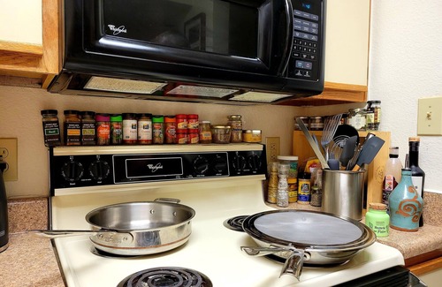 Parole Apartment | Cozy Condo Near City Dock - Your Perfect Annapolis Getaway!