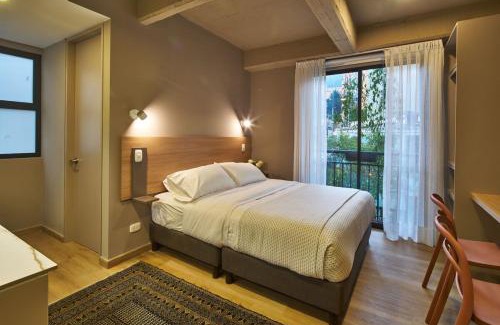 Financial District Apartment | Cozy & Contemporary Loft in a Prime Location