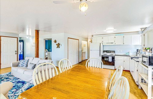 Copalis Beach Cottage | Cozy Copalis Beach Cottage Escape